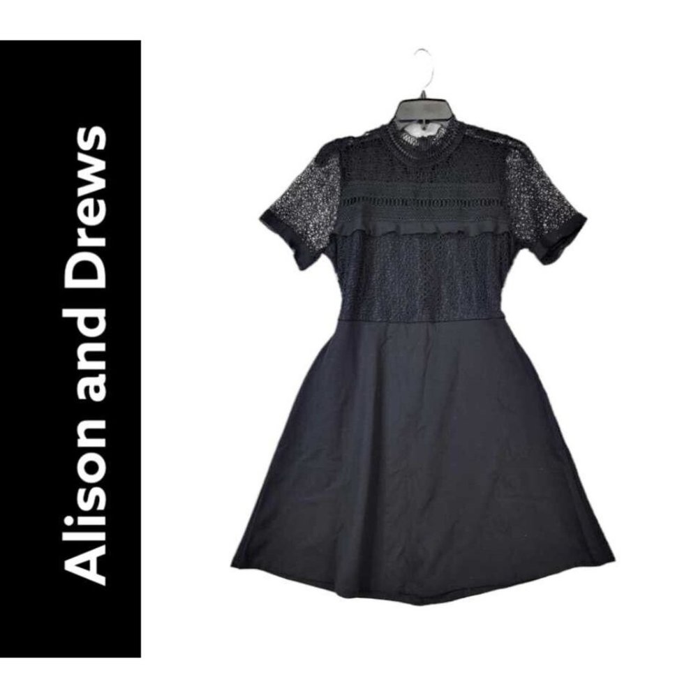 Alison & Drews Black Dress Size Medium Women Short Sleeve Round neck Cocktail